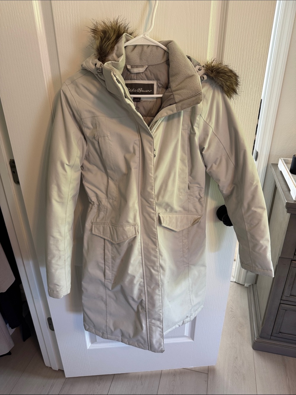Eddie Bauer Women's Light Gray Insulated Parka with Detachable Faux Fur Hood